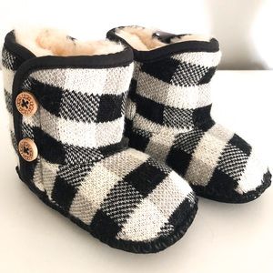 Infant UGG buffalo check boot